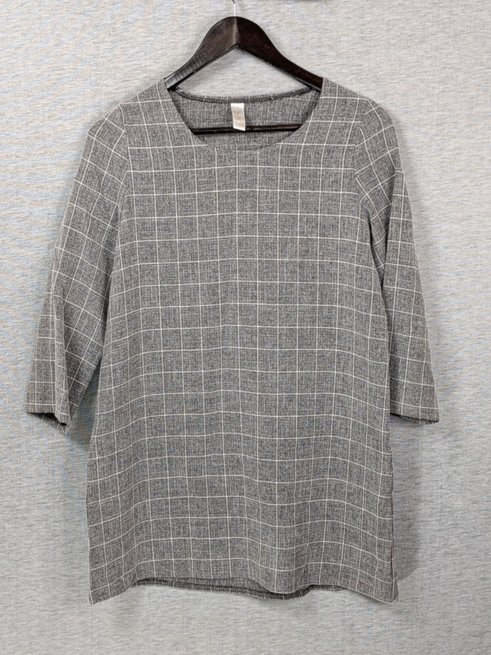 Windowpane Tie-Neck Tunic Top - Picture 4 of 9